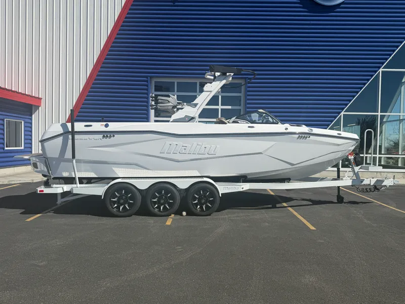 Slide: The Image of Malibu 25 LSV 2027 - 1