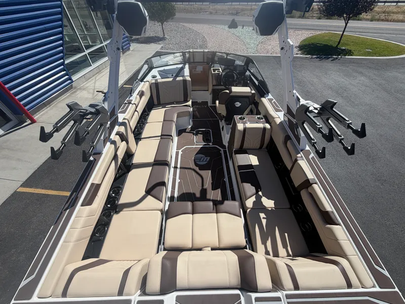 Slide: The Image of Malibu 25 LSV 2027 - 12