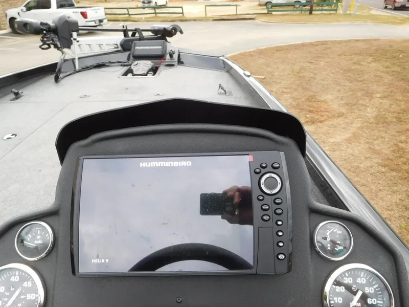 Slide: The Image of Ranger RT198P 2024 - 16