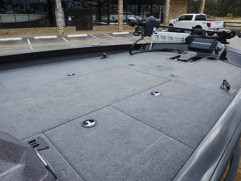 Slide: The Image of Ranger RT198P 2024 - 18