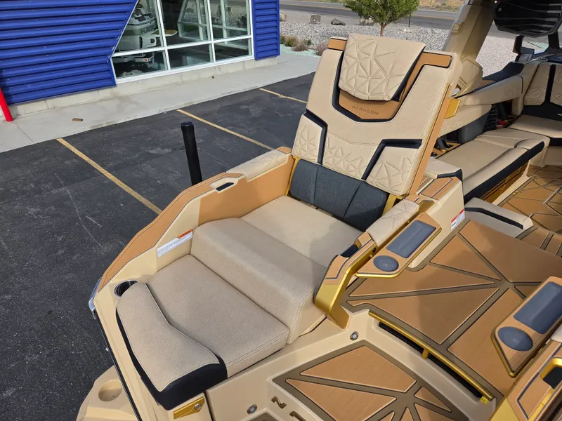 Slide: The Image of Nautique Paragon G25 2027 - 12