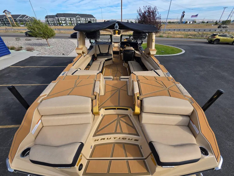 Slide: The Image of Nautique Paragon G25 2027 - 10