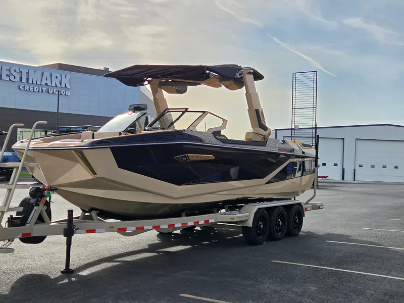 Slide: The Image of Nautique Paragon G25 2027 - 4