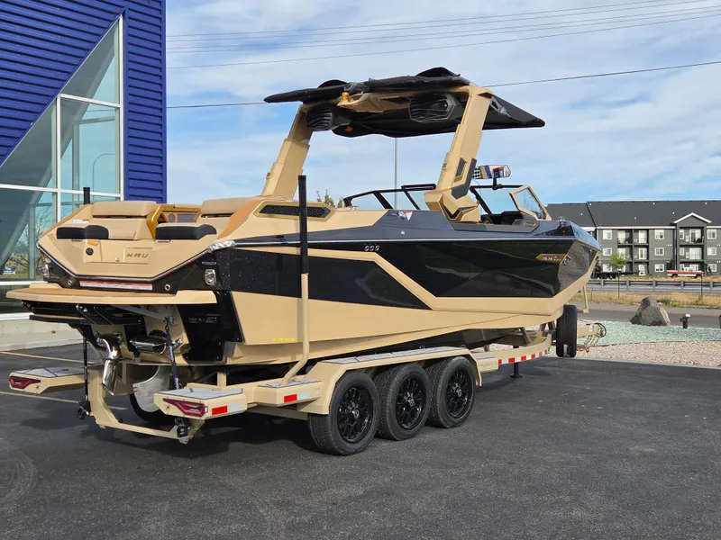 Slide: The Image of Nautique Paragon G25 2027 - 9