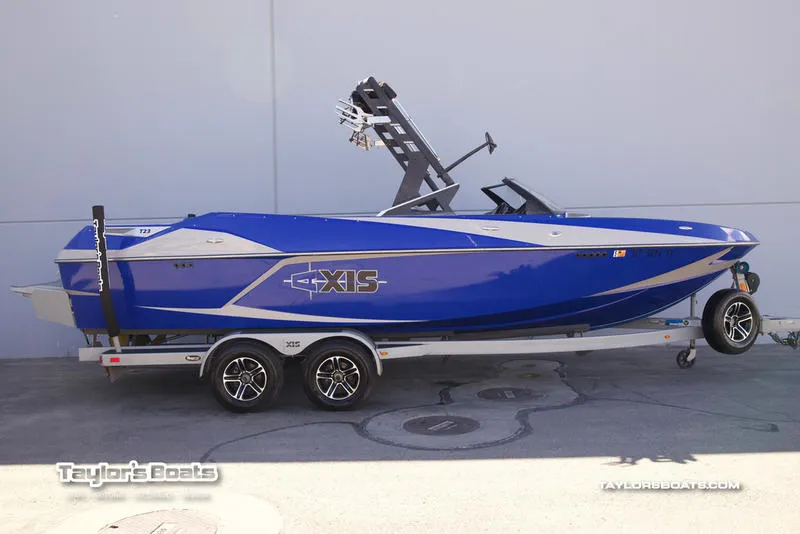 The Image of Axis Wake Research T23 2015 - 0
