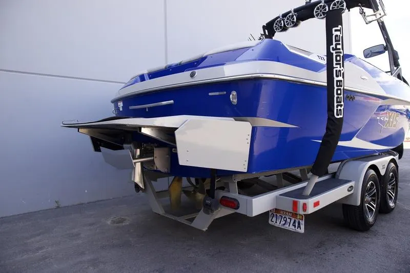 Slide: The Image of Axis Wake Research T23 2015 - 3