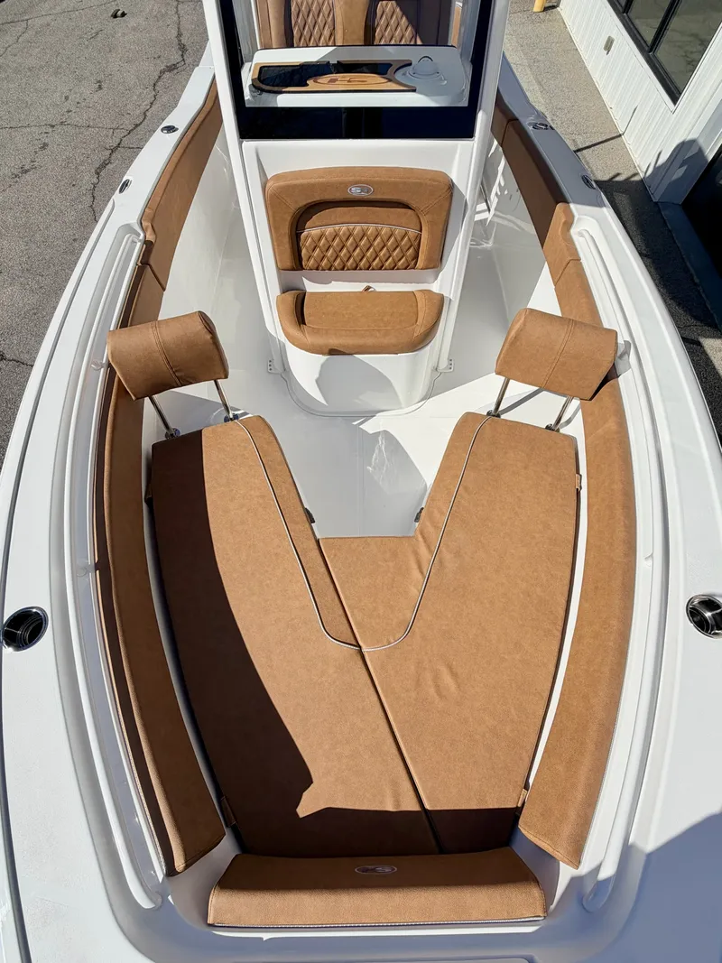 Slide: The Image of Sea Hunt Ultra 245 SE 2026 - 17