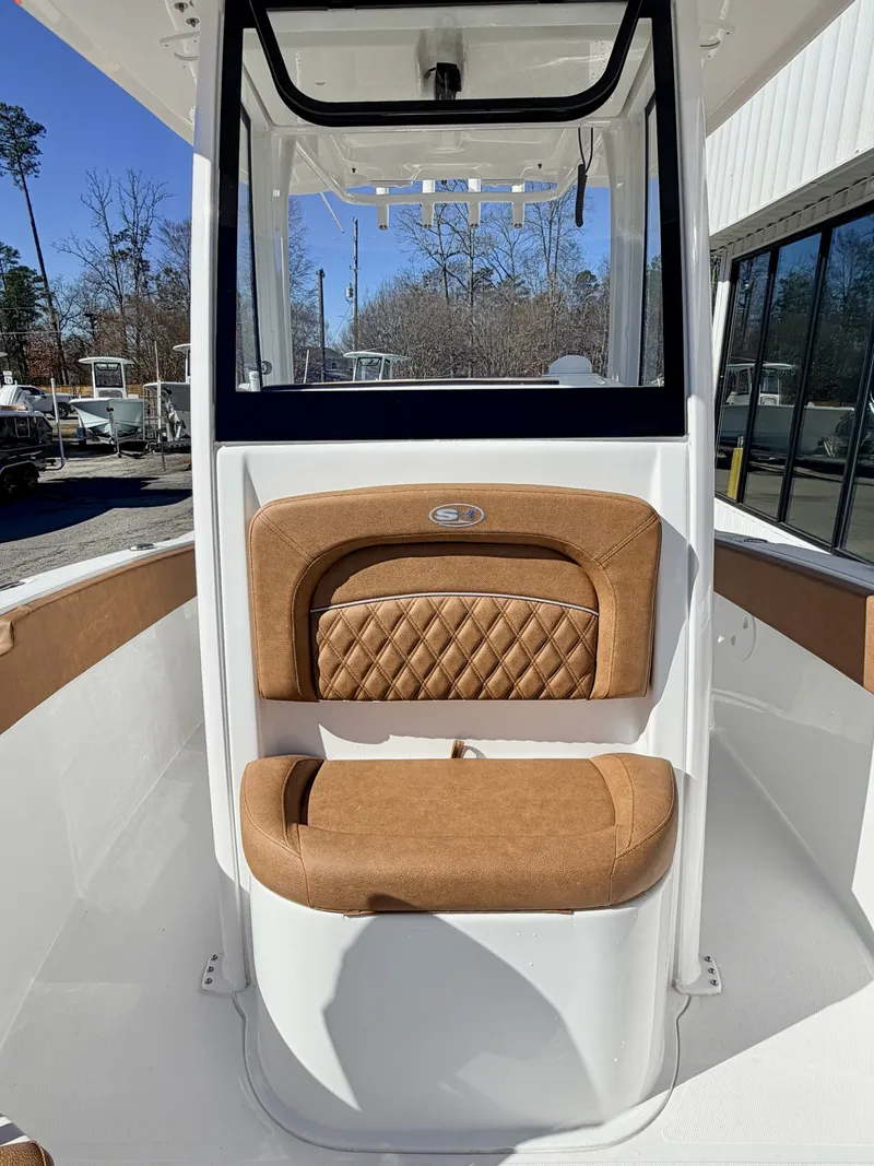 Slide: The Image of Sea Hunt Ultra 245 SE 2026 - 18