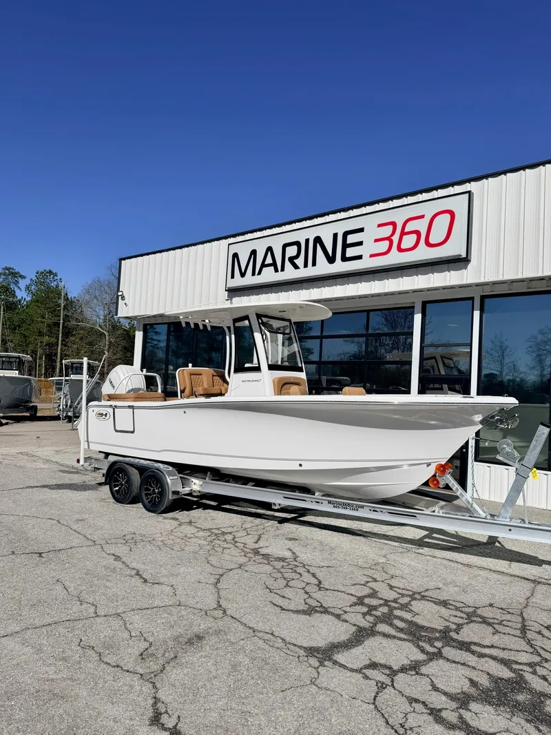 Slide: The Image of Sea Hunt Ultra 245 SE 2026 - 2