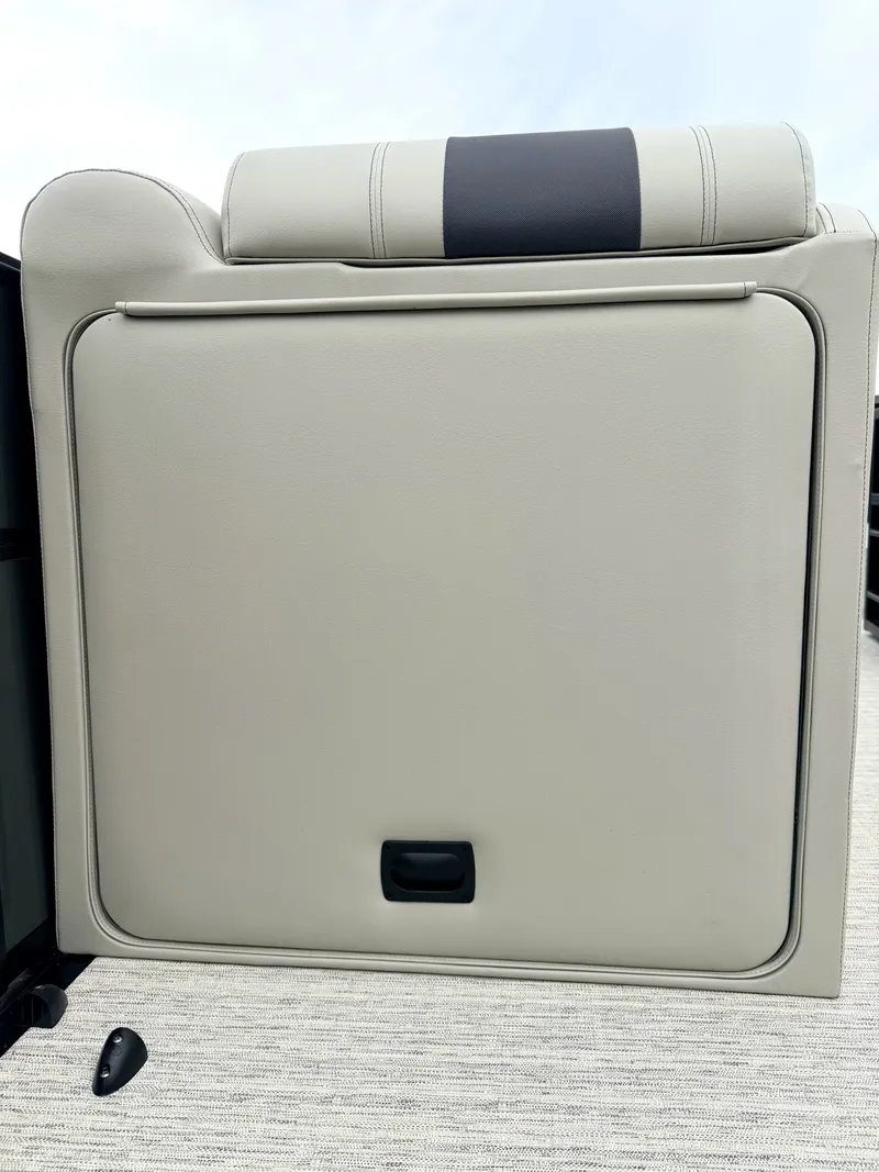 Slide: The Image of Coach Pontoons 223 RFC 2026 - 16