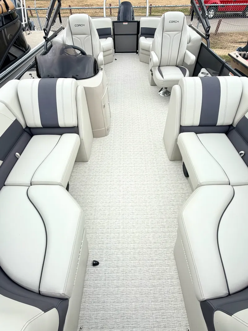 Slide: The Image of Coach Pontoons 223 RFC 2026 - 21