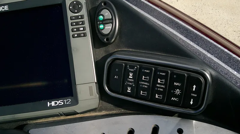 Slide: The Image of Triton 22 TRX Elite 2016 - 12