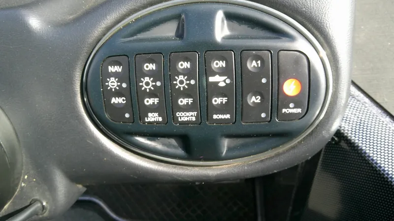 Slide: The Image of Triton 22 TRX Elite 2016 - 16