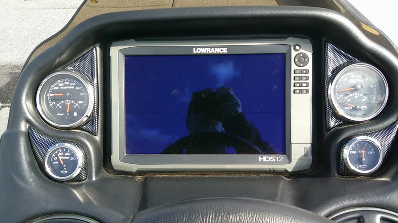 Slide: The Image of Triton 22 TRX Elite 2016 - 18