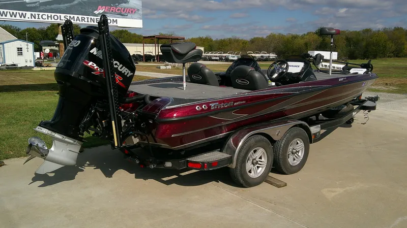 Slide: The Image of Triton 22 TRX Elite 2016 - 2