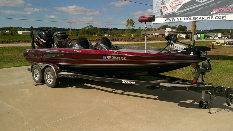 Slide: The Image of Triton 22 TRX Elite 2016 - 4