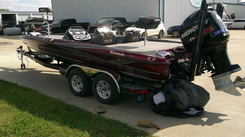 Slide: The Image of Triton 22 TRX Elite 2016 - 5