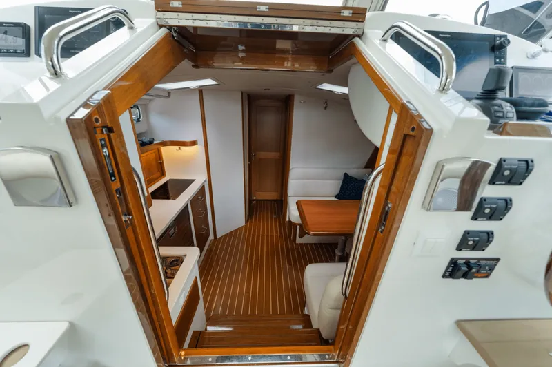 Slide: The Image of MJM 43ZI 2021 - 32