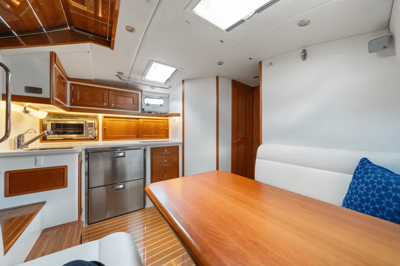 Slide: The Image of MJM 43ZI 2021 - 35