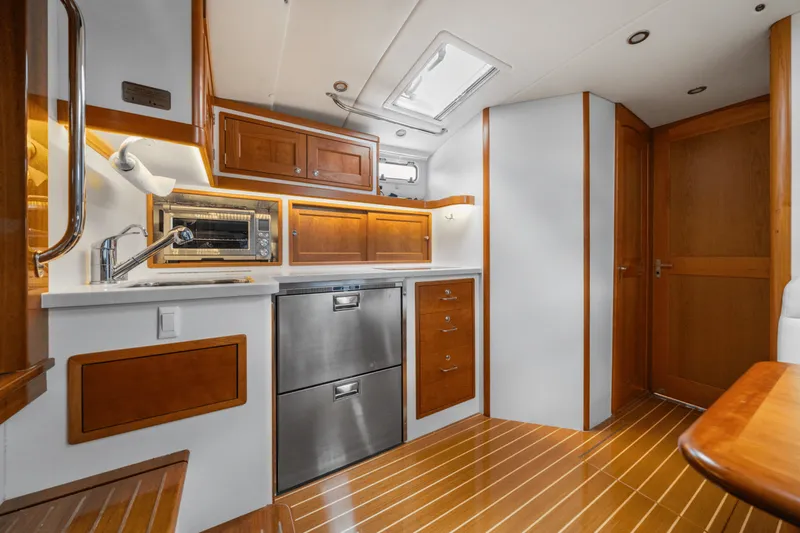 Slide: The Image of MJM 43ZI 2021 - 37