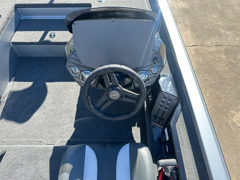 Slide: The Image of Vexus DEFENDER 189 2026 - 4