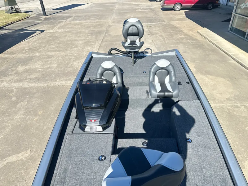 Slide: The Image of Vexus DEFENDER 189 2026 - 7