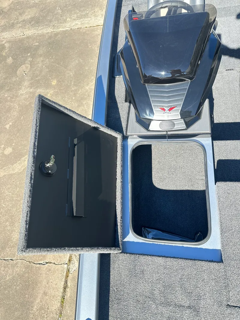 Slide: The Image of Vexus DEFENDER 189 2026 - 8