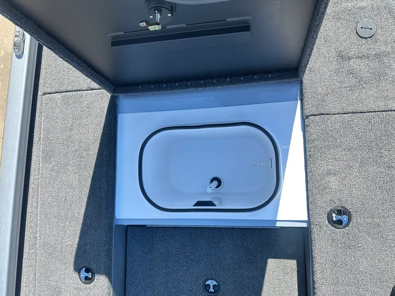 Slide: The Image of Vexus DEFENDER 189 2026 - 9