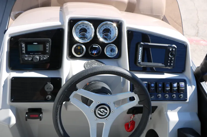 Slide: The Image of Sylvan Mirage 820 CLZ DH Tri-Toon 2026 - 29