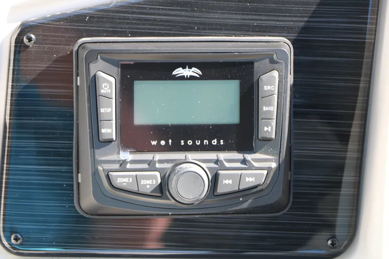 Slide: The Image of Sylvan Mirage 820 CLZ DH Tri-Toon 2026 - 30