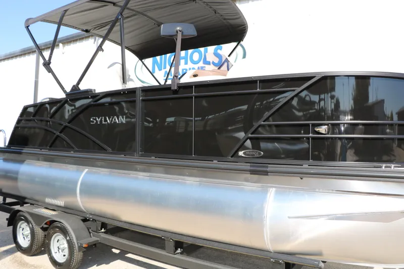 Slide: The Image of Sylvan Mirage 820 CLZ DH Tri-Toon 2026 - 9