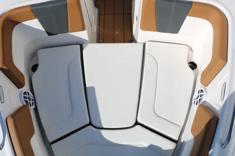 Slide: The Image of Chaparral 23 SSi 2025 - 14