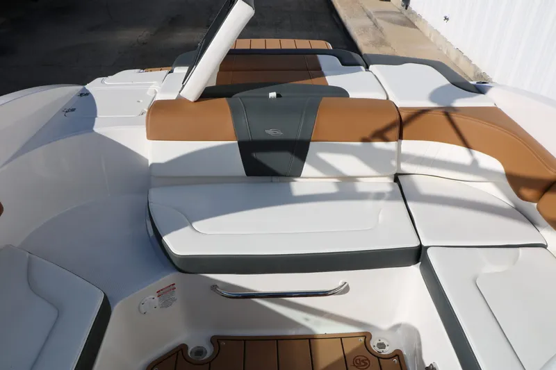 Slide: The Image of Chaparral 23 SSi 2025 - 17