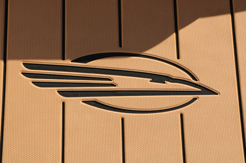 Slide: The Image of Chaparral 23 SSi 2025 - 33