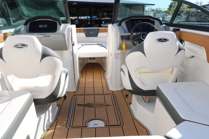 Slide: The Image of Chaparral 23 SSi 2025 - 36