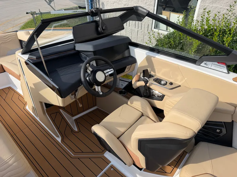 Slide: The Image of Nautique G23 2026 - 12