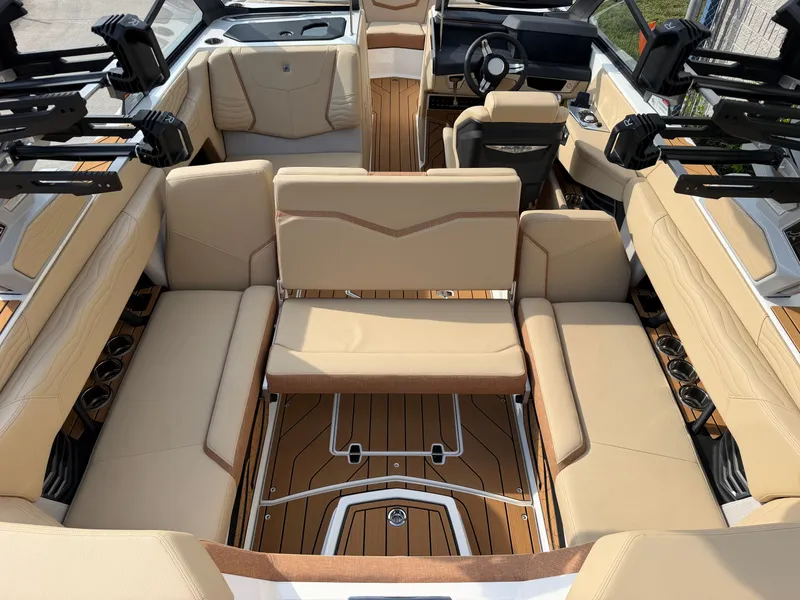 Slide: The Image of Nautique G23 2026 - 9