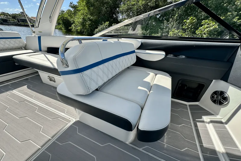 Slide: The Image of Regal 29 OBX 2022 - 16