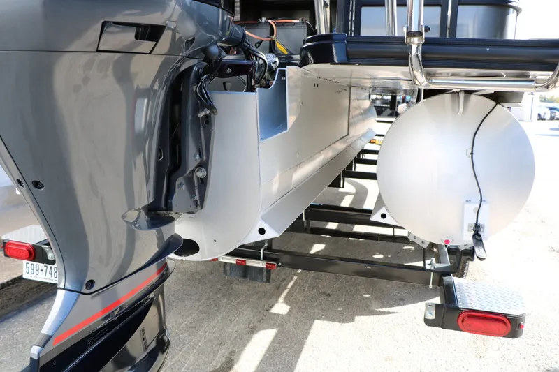 Slide: The Image of Sylvan Mirage X3 Party Fish Tri Toon 2023 - 14