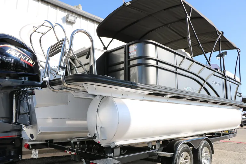 Slide: The Image of Sylvan Mirage X3 Party Fish Tri Toon 2023 - 15