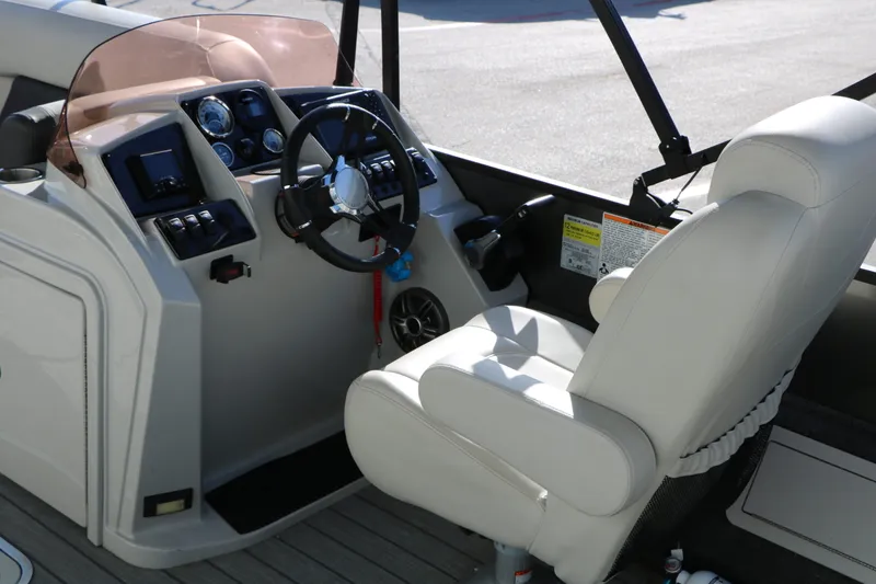 Slide: The Image of Sylvan Mirage X3 Party Fish Tri Toon 2023 - 29