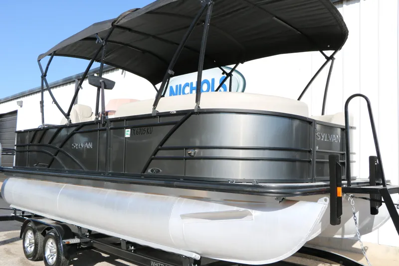 Slide: The Image of Sylvan Mirage X3 Party Fish Tri Toon 2023 - 6