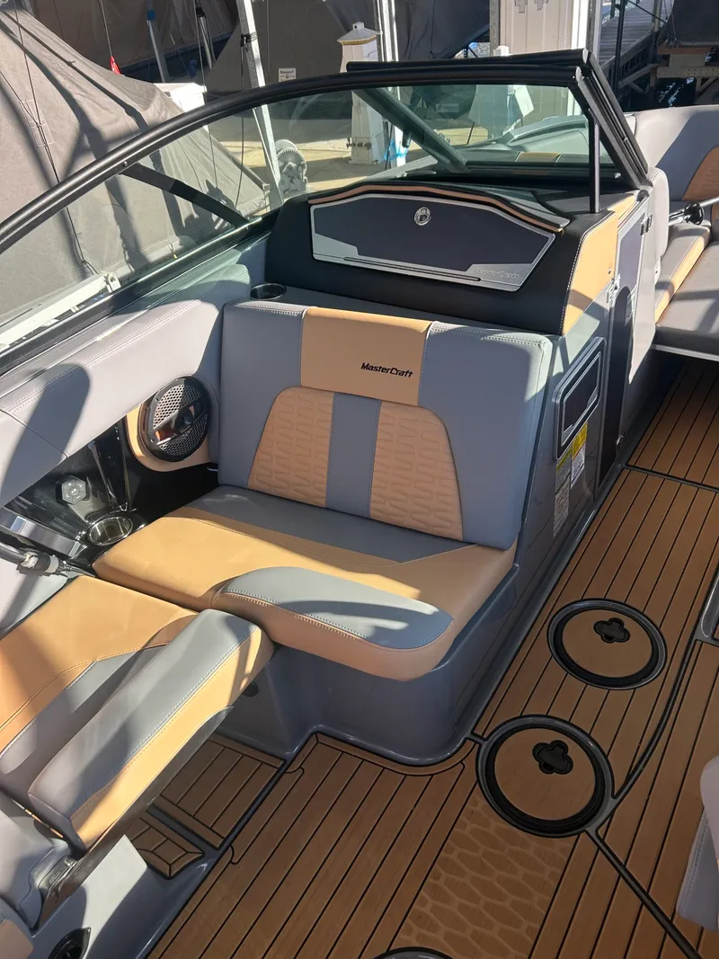 Slide: The Image of MasterCraft X24 2025 - 13