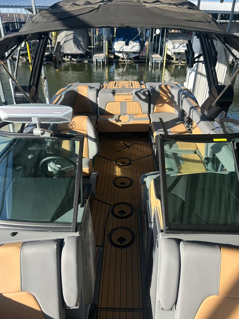 Slide: The Image of MasterCraft X24 2025 - 16