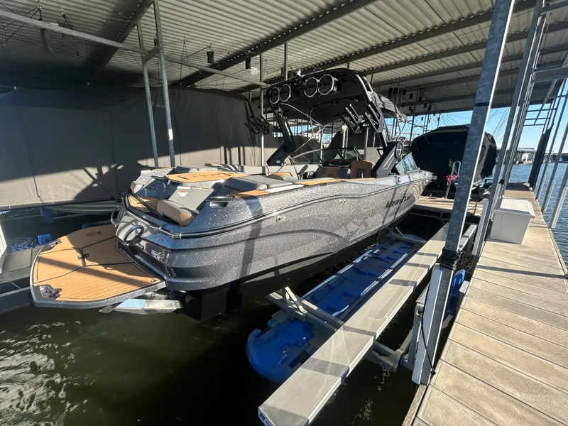 Slide: The Image of MasterCraft X24 2025 - 17