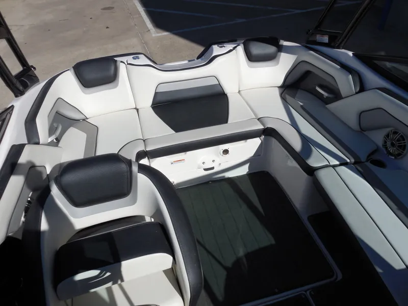 Slide: The Image of Yamaha AR195 2017 - 12