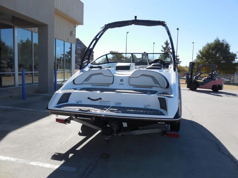 Slide: The Image of Yamaha AR195 2017 - 3