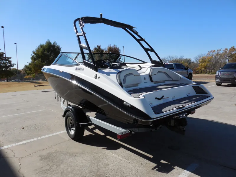 Slide: The Image of Yamaha AR195 2017 - 4