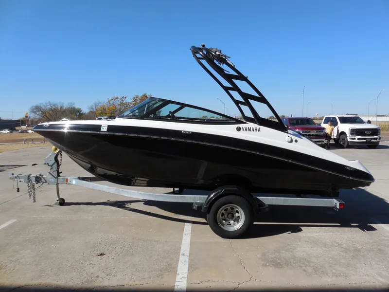 Slide: The Image of Yamaha AR195 2017 - 5