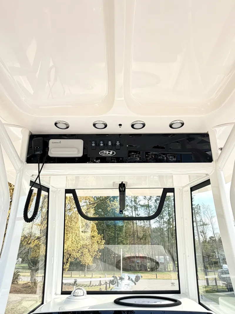 Slide: The Image of Sea Hunt Ultra 255SE 2023 - 16